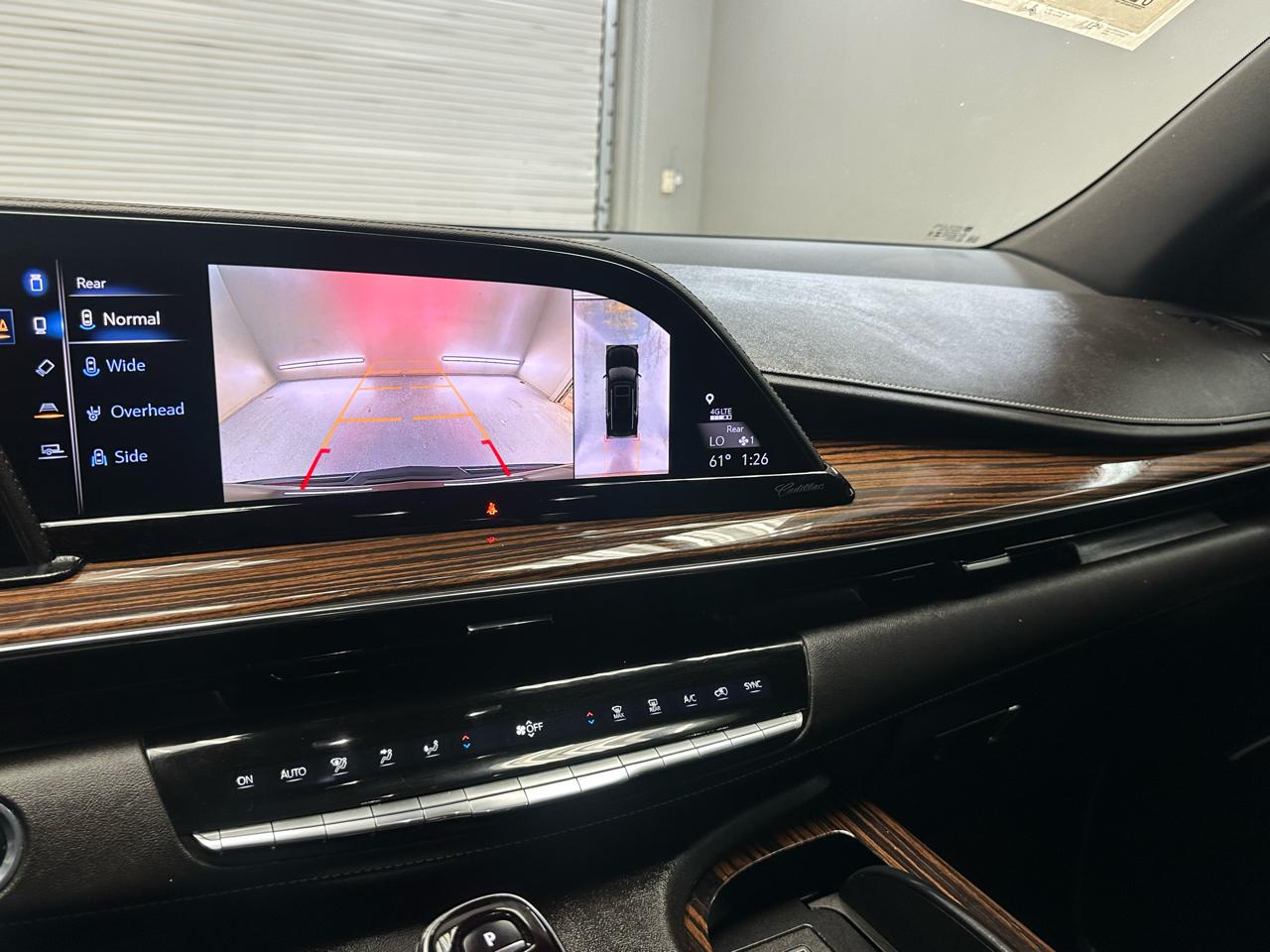 Cadillac Escalade ESV 2WD Luxury 2023