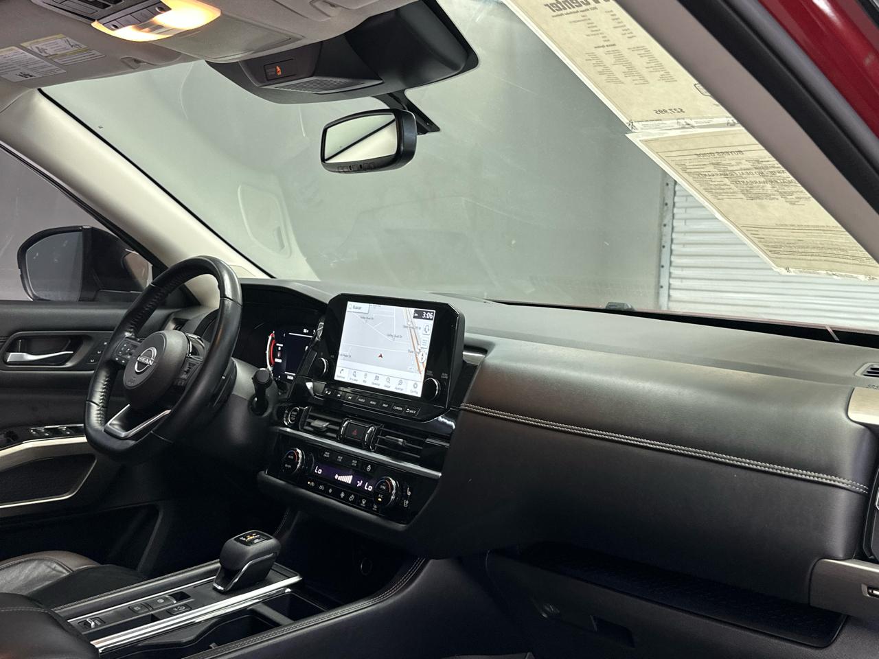 Nissan Pathfinder Platinum 2022