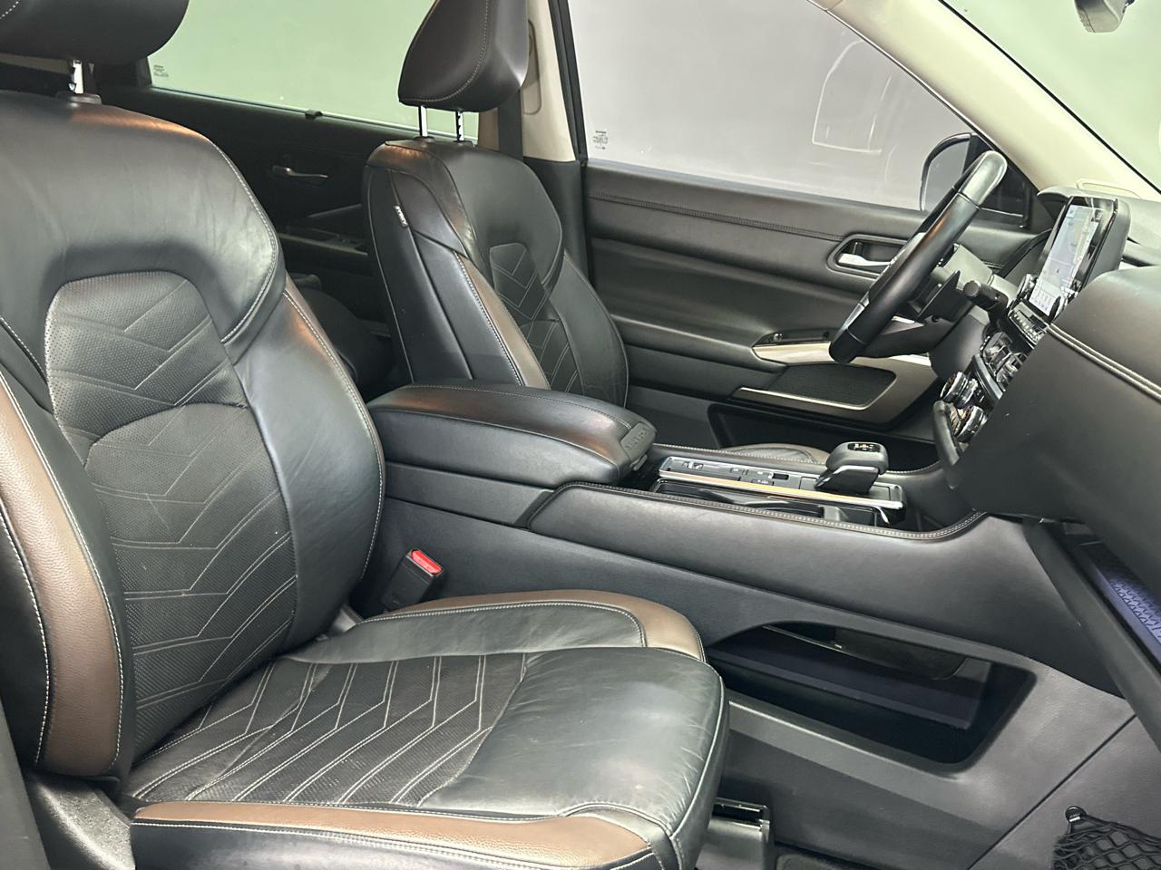 Nissan Pathfinder Platinum 2022