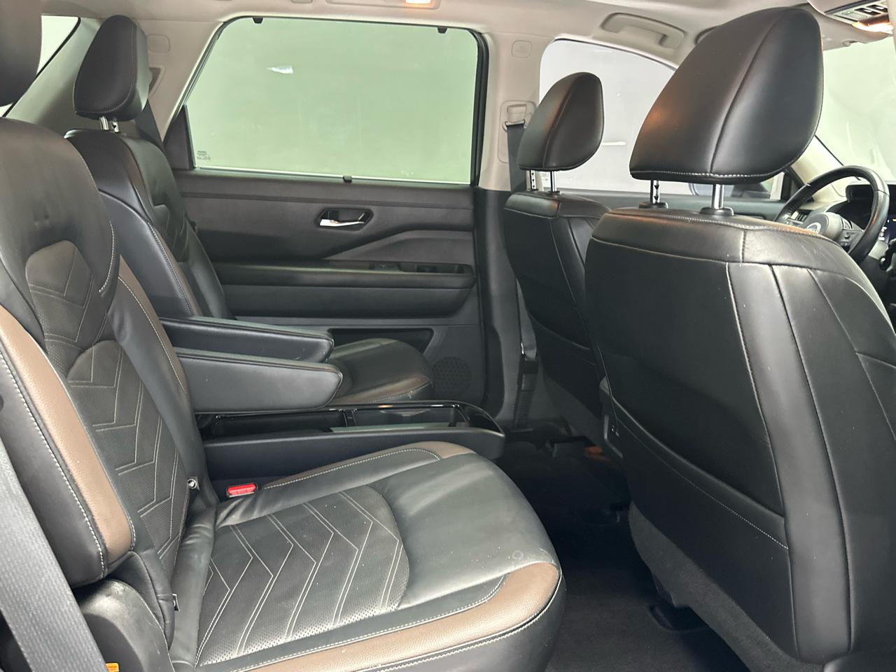 Nissan Pathfinder Platinum 2022