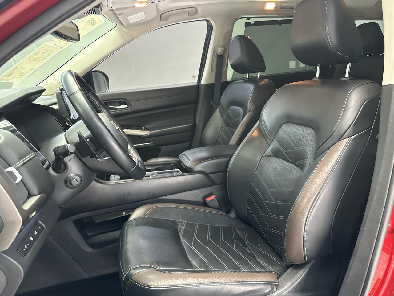Nissan Pathfinder Platinum 2022