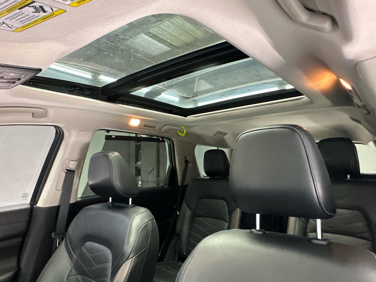Nissan Pathfinder Platinum 2022
