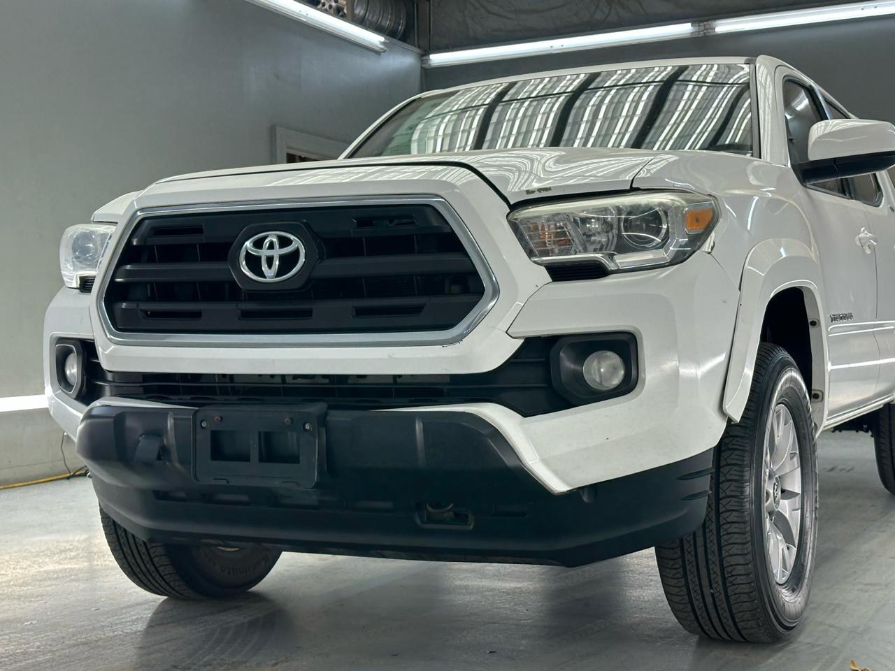 Toyota Tacoma  2017