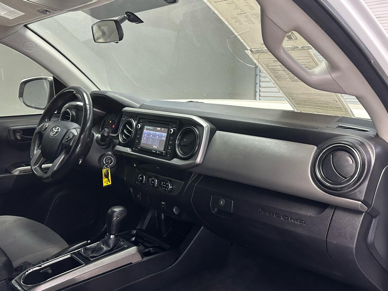 Toyota Tacoma  2017