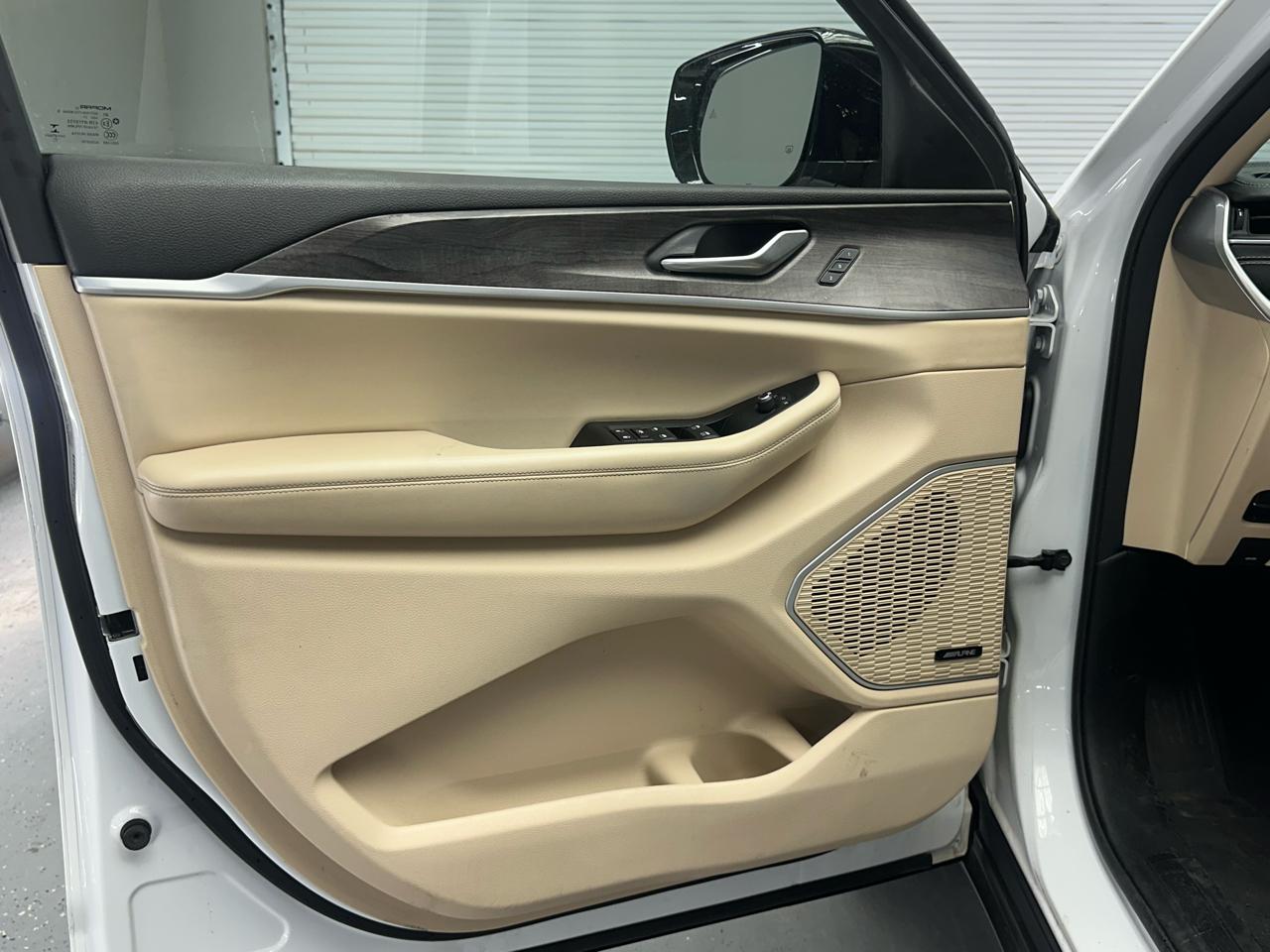 Jeep Grand Cherokee Limited 4WD 2021