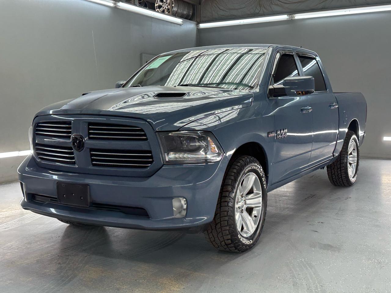 RAM 1500 Sport Crew Cab SWB 4WD 2015