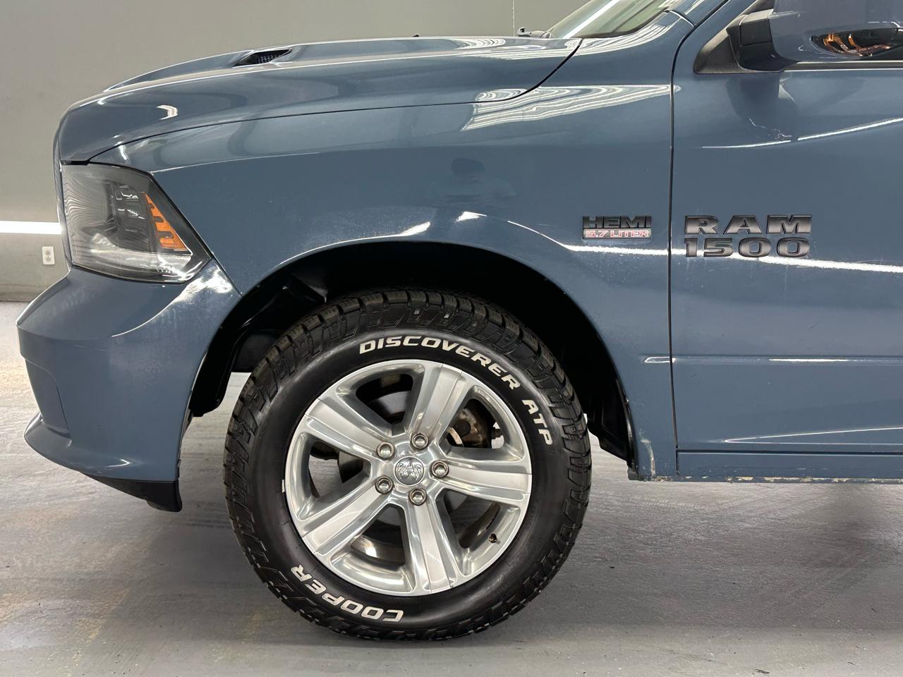 RAM 1500 Sport Crew Cab SWB 4WD 2015