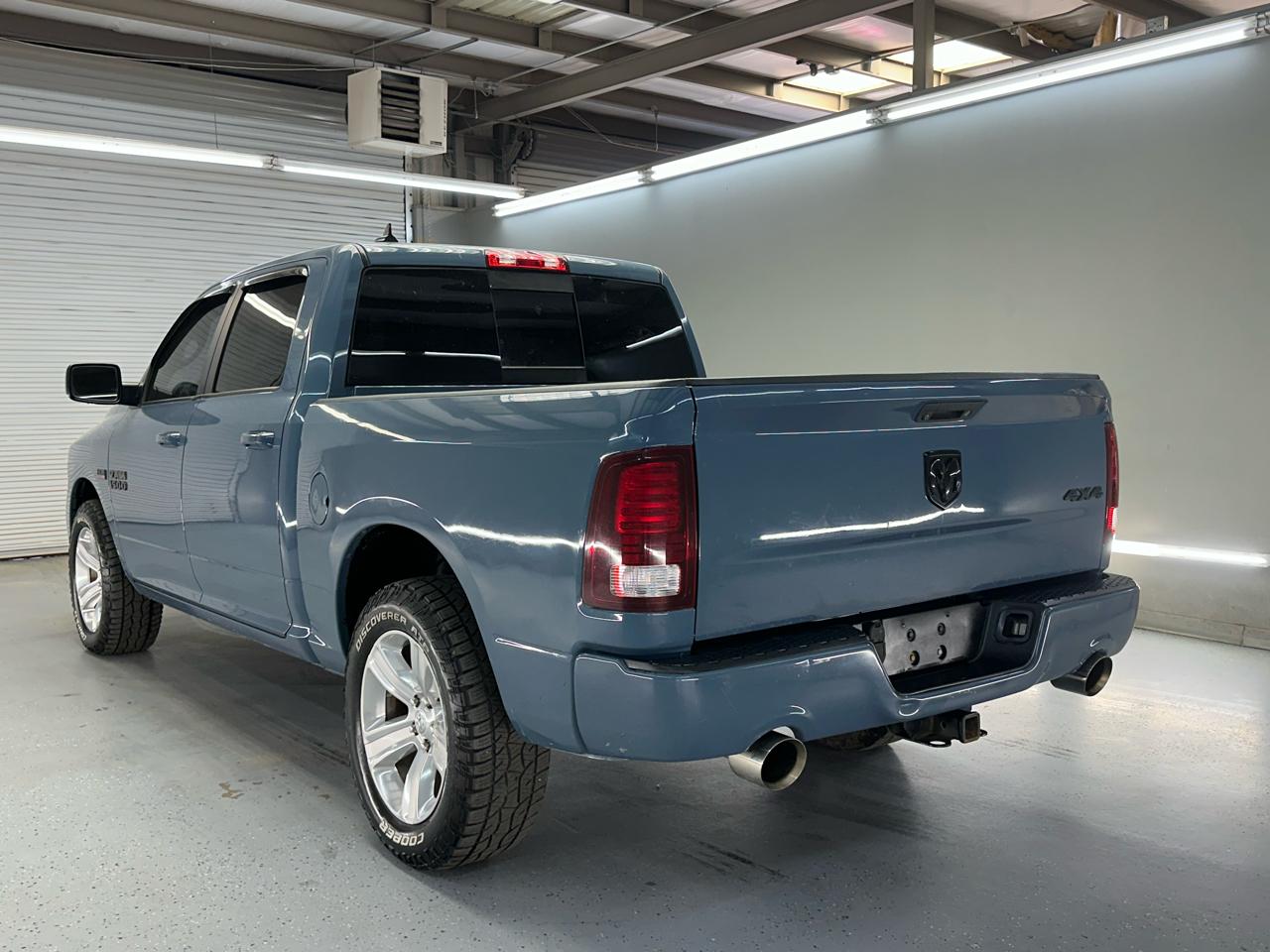 RAM 1500 Sport Crew Cab SWB 4WD 2015