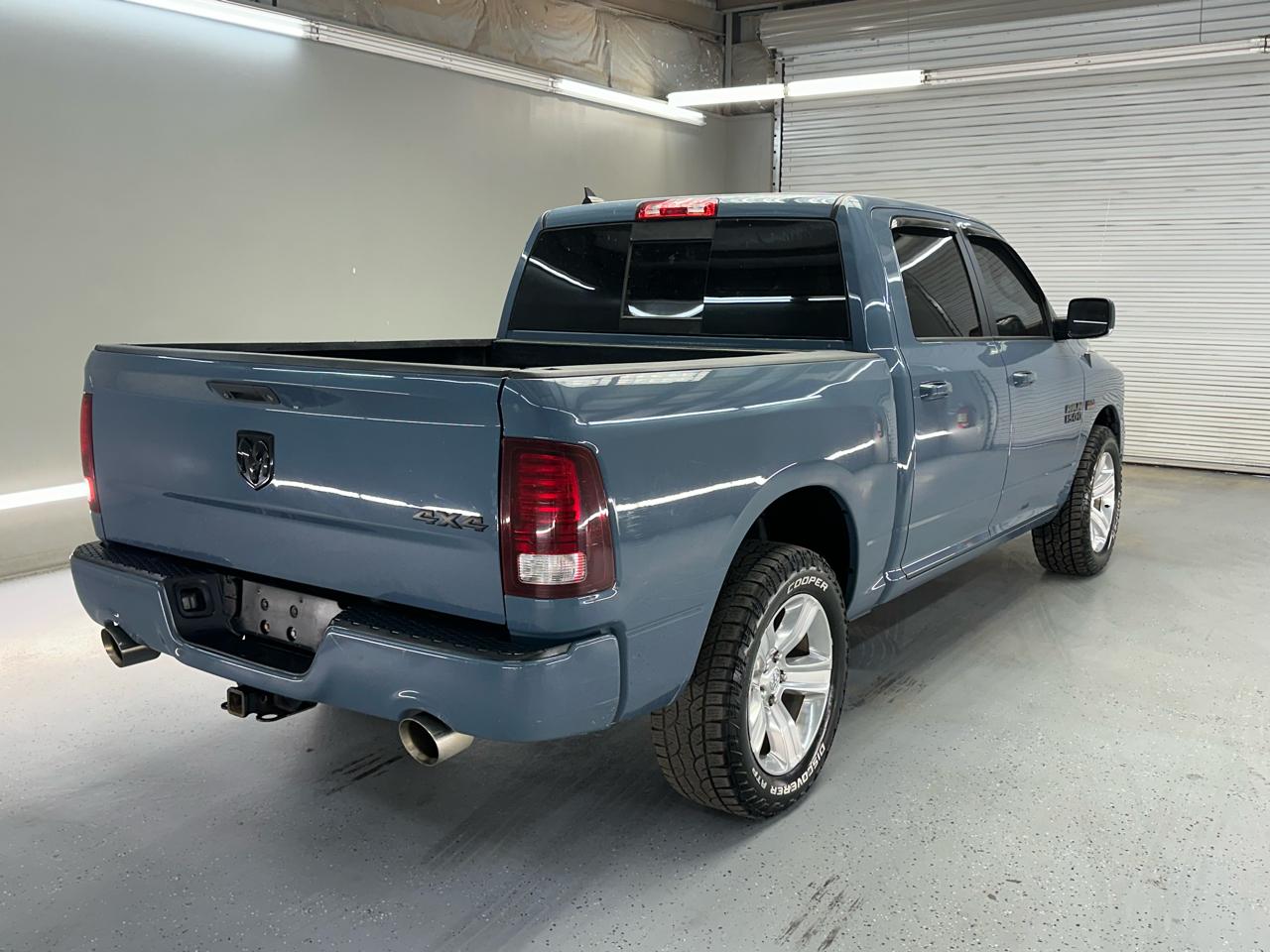 RAM 1500 Sport Crew Cab SWB 4WD 2015