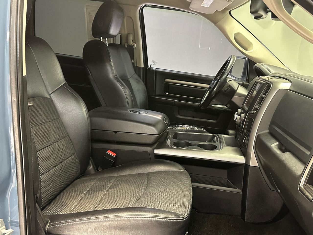 RAM 1500 Sport Crew Cab SWB 4WD 2015