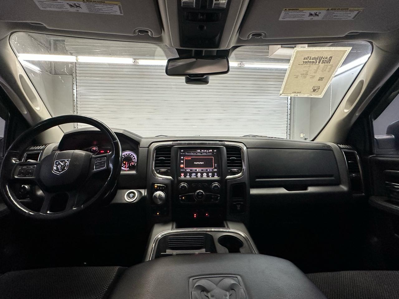 RAM 1500 Sport Crew Cab SWB 4WD 2015