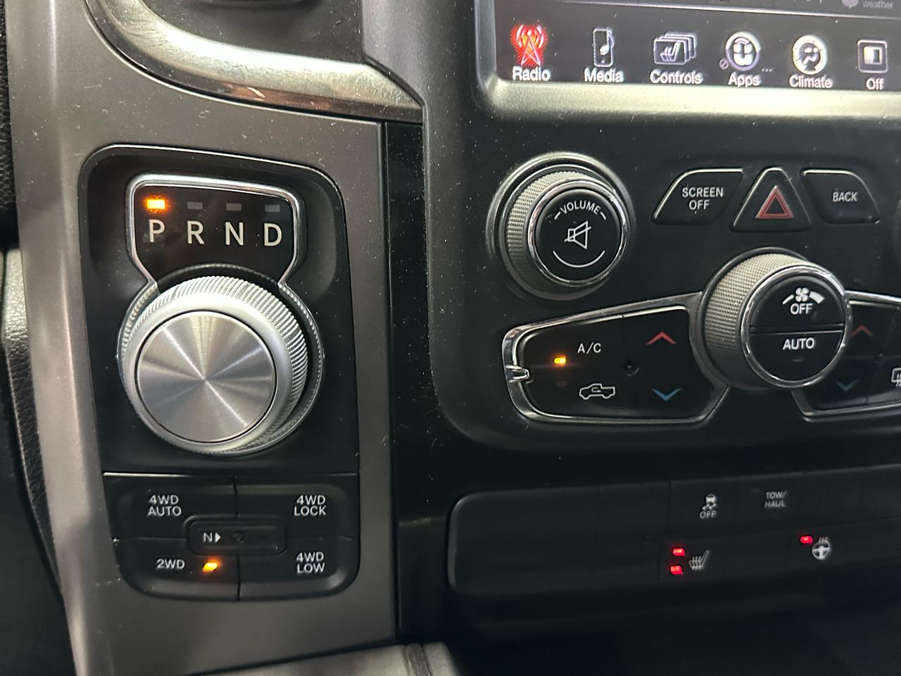 RAM 1500 Sport Crew Cab SWB 4WD 2015