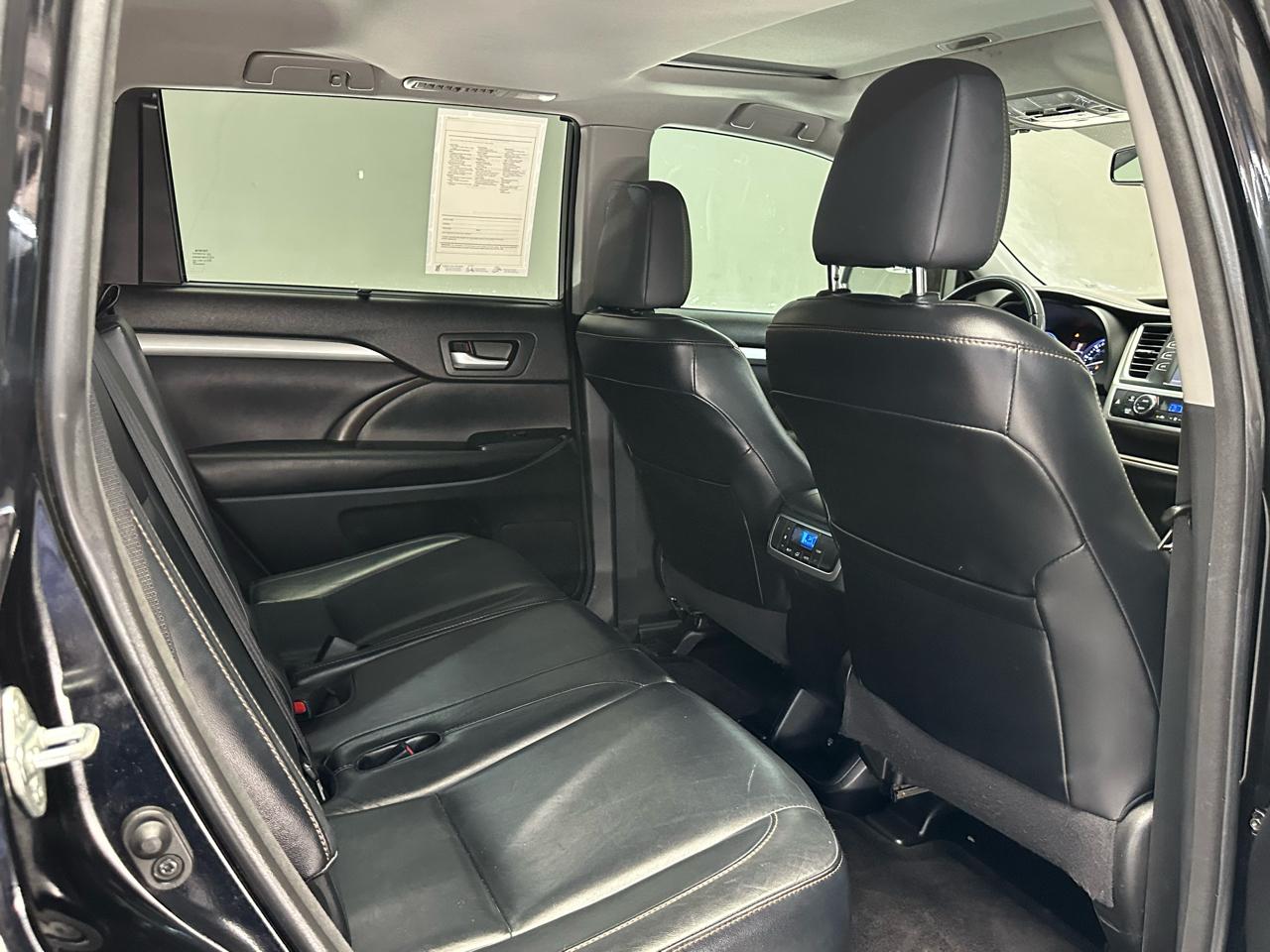 Toyota Highlander XLE FWD V6 2015
