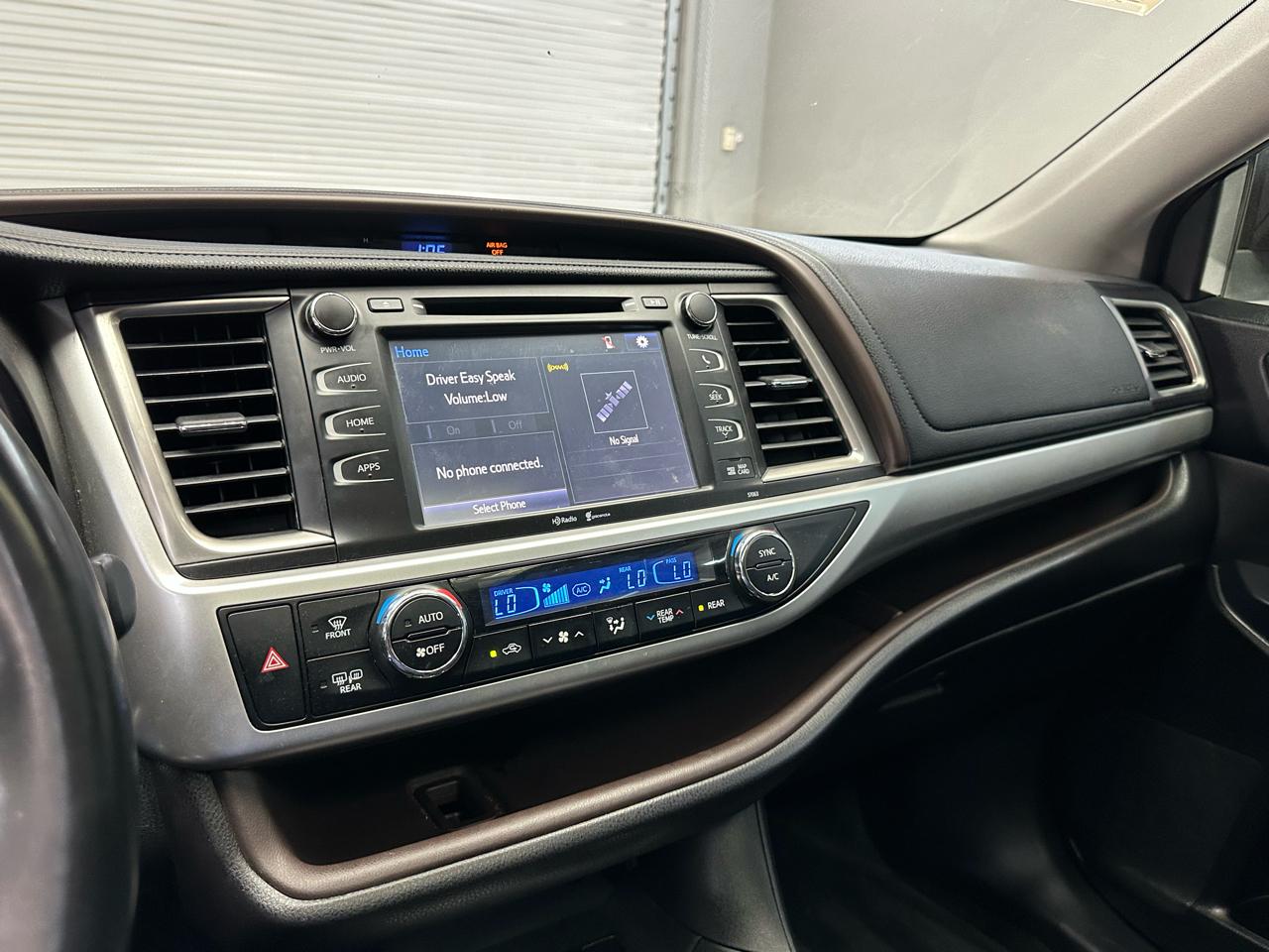 Toyota Highlander XLE FWD V6 2015