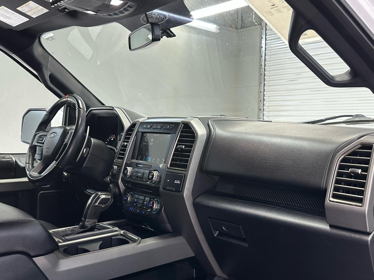 Ford F-150 Raptor SuperCrew 4WD 2018