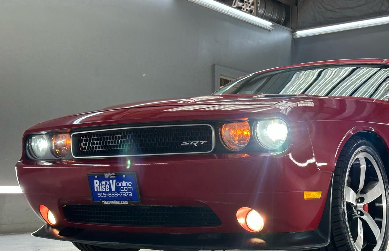 Dodge Challenger SRT8 2012