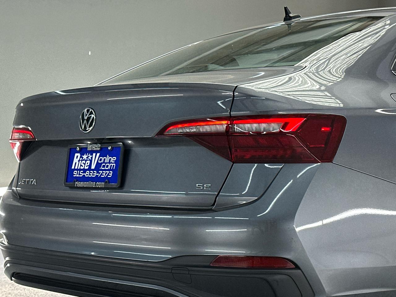 Volkswagen Jetta SE 2024