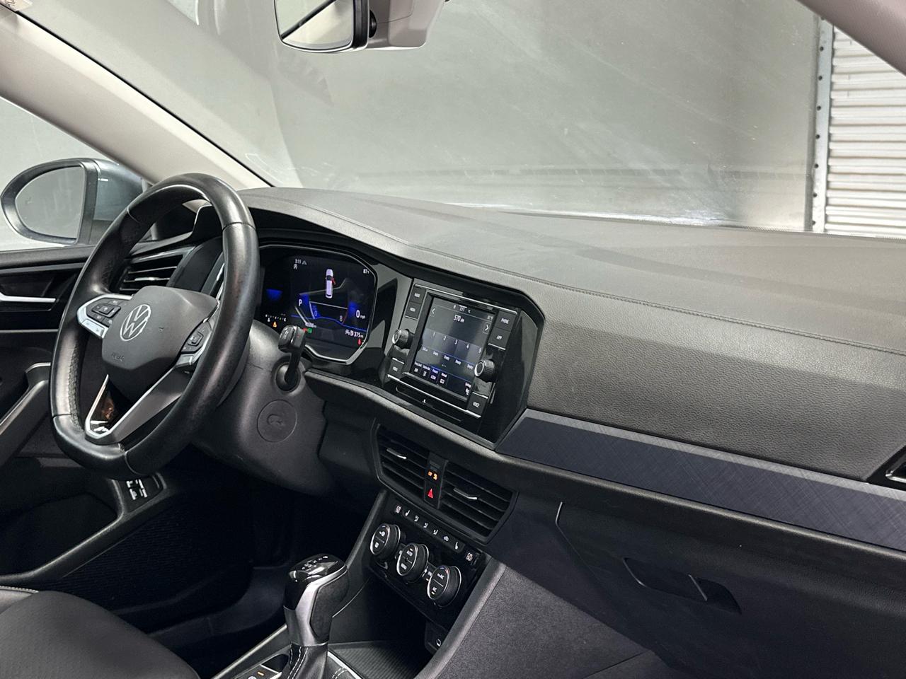 Volkswagen Jetta SE 2024