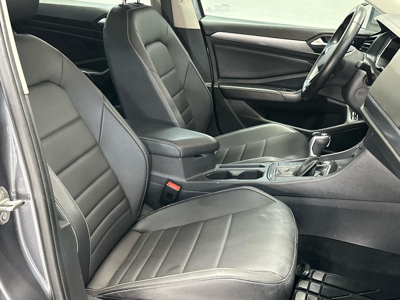 Volkswagen Jetta SE 2024