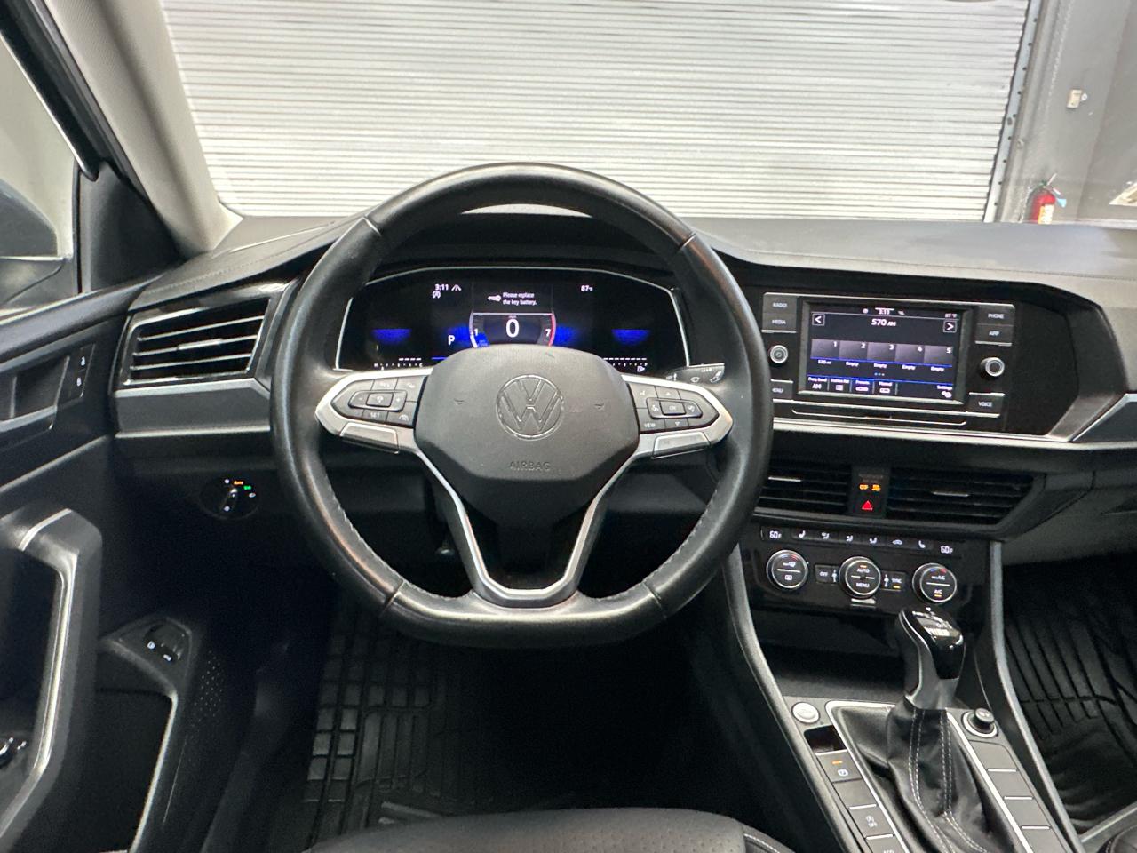 Volkswagen Jetta SE 2024