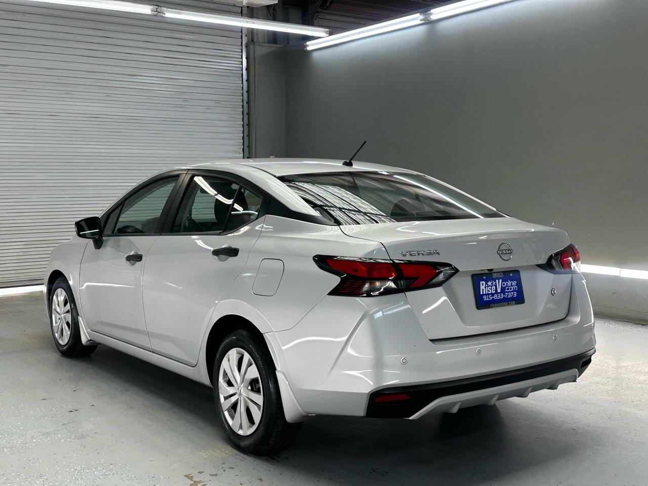 Nissan Versa S CVT 2024