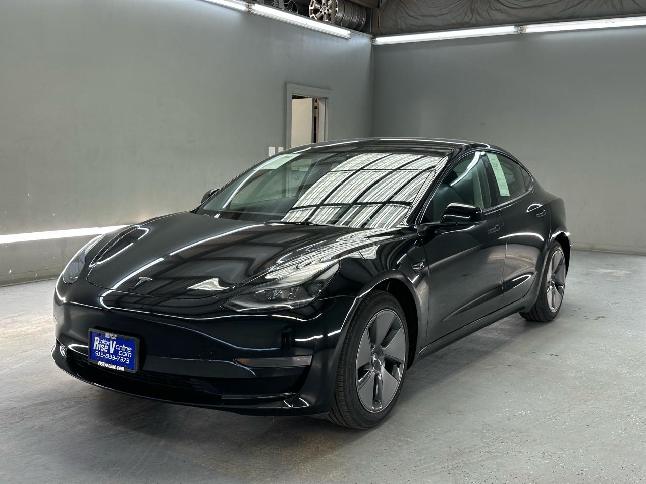 Tesla Model 3  2023
