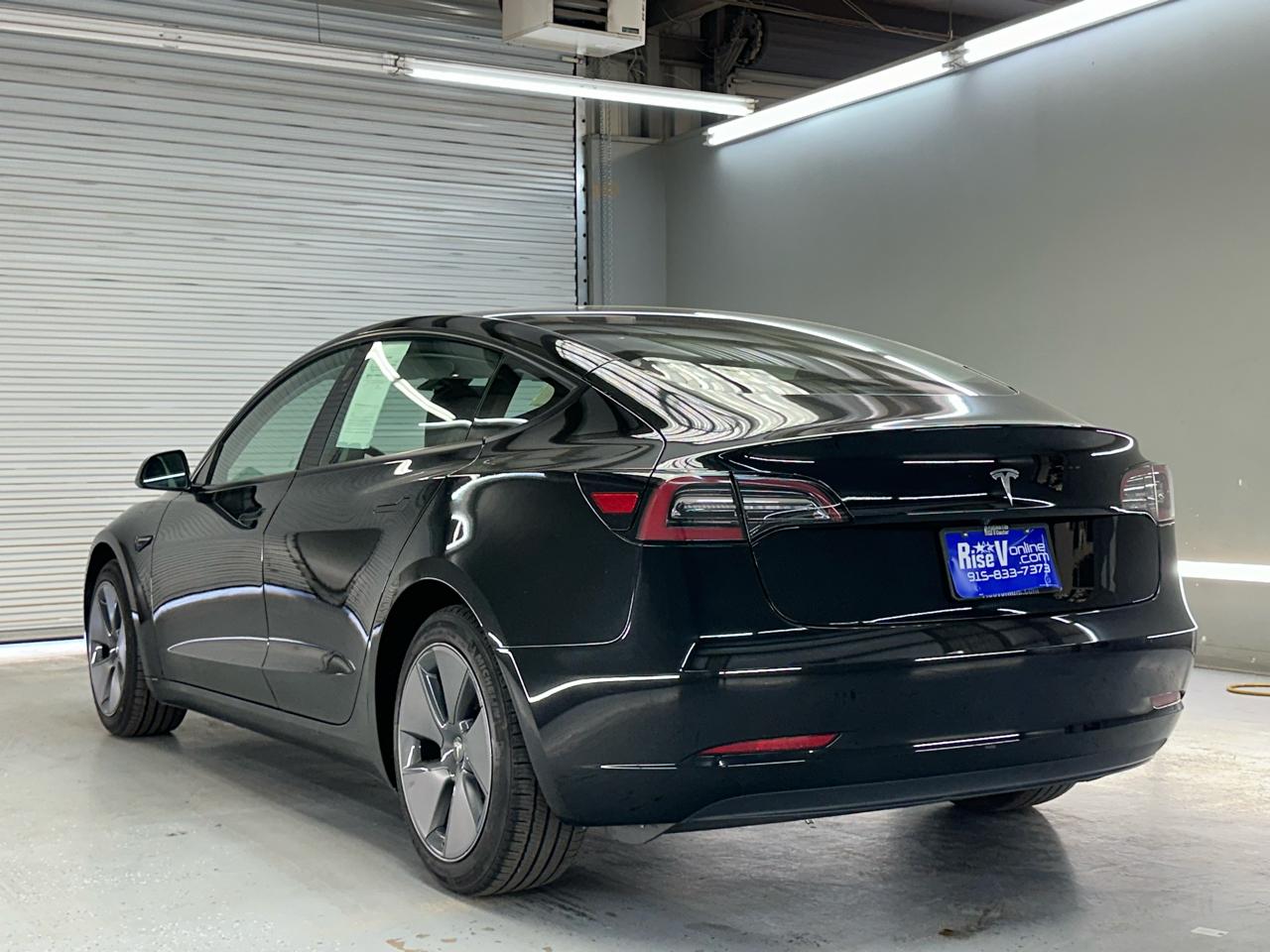 Tesla Model 3  2023