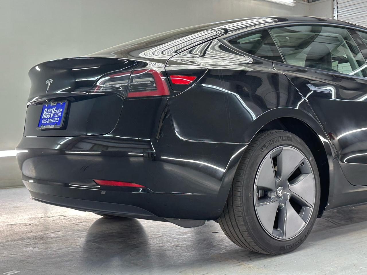 Tesla Model 3  2023
