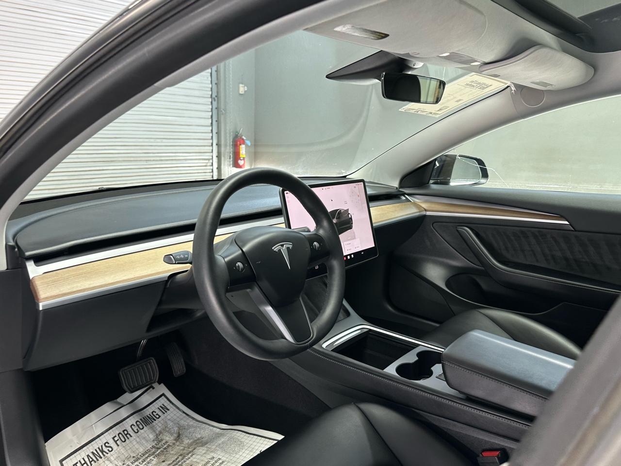 Tesla Model 3  2023