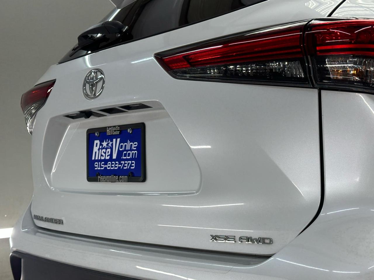 Toyota Highlander XSE AWD V6 2023