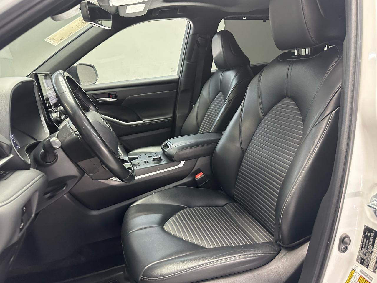 Toyota Highlander XSE AWD V6 2023