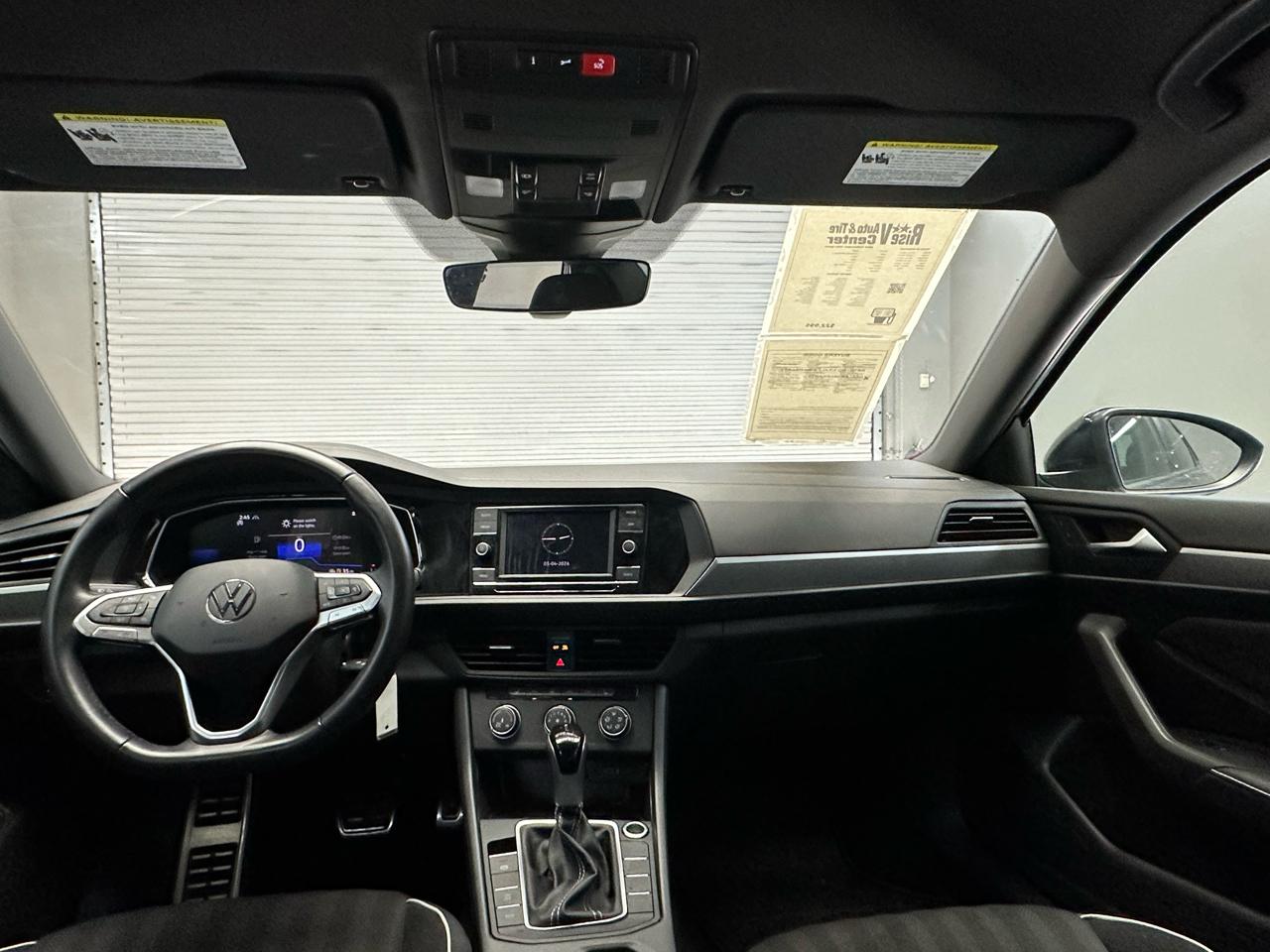 Volkswagen Jetta Sport 2024