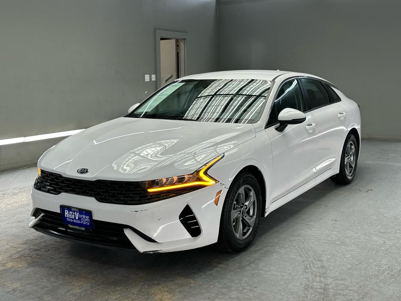 Kia K5 LXS 2021