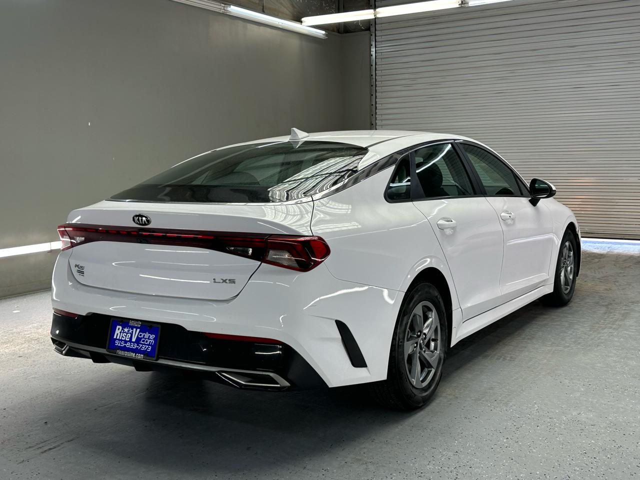 Kia K5 LXS 2021