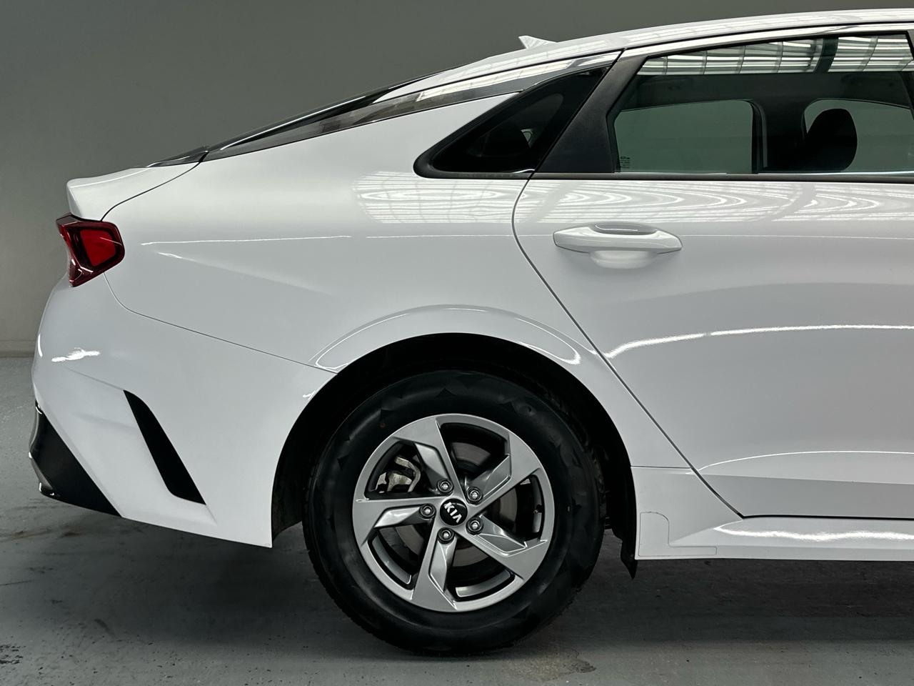 Kia K5 LXS 2021