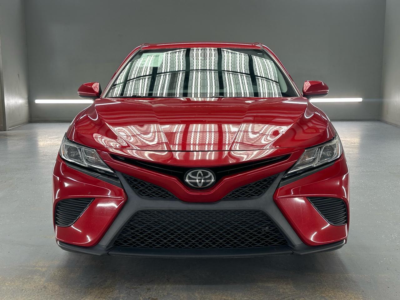 Toyota Camry SE 2019