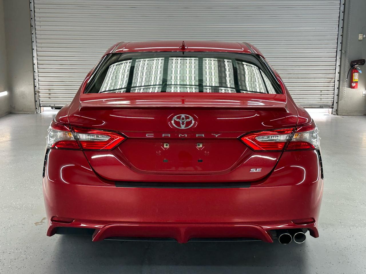 Toyota Camry SE 2019
