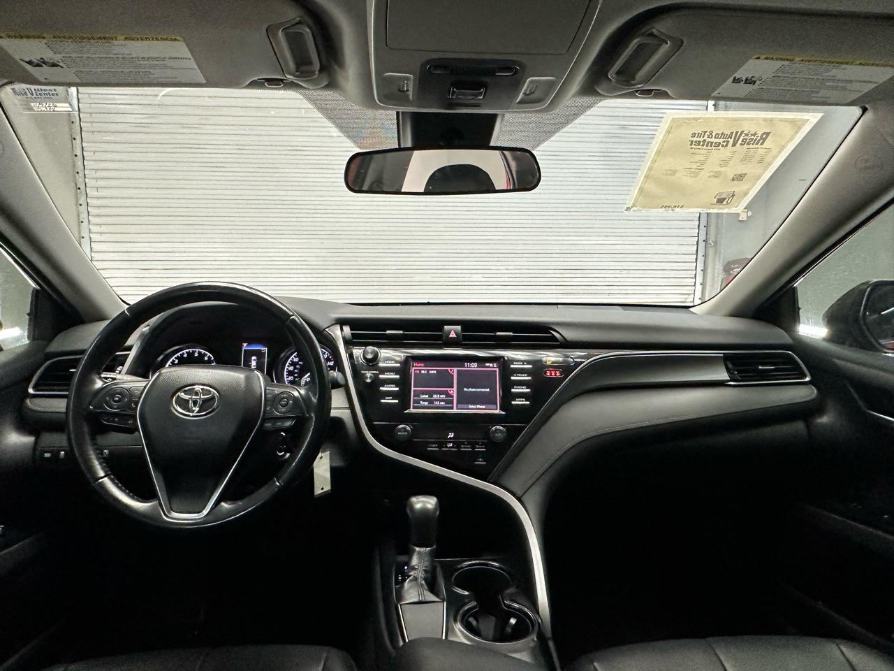 Toyota Camry SE 2019