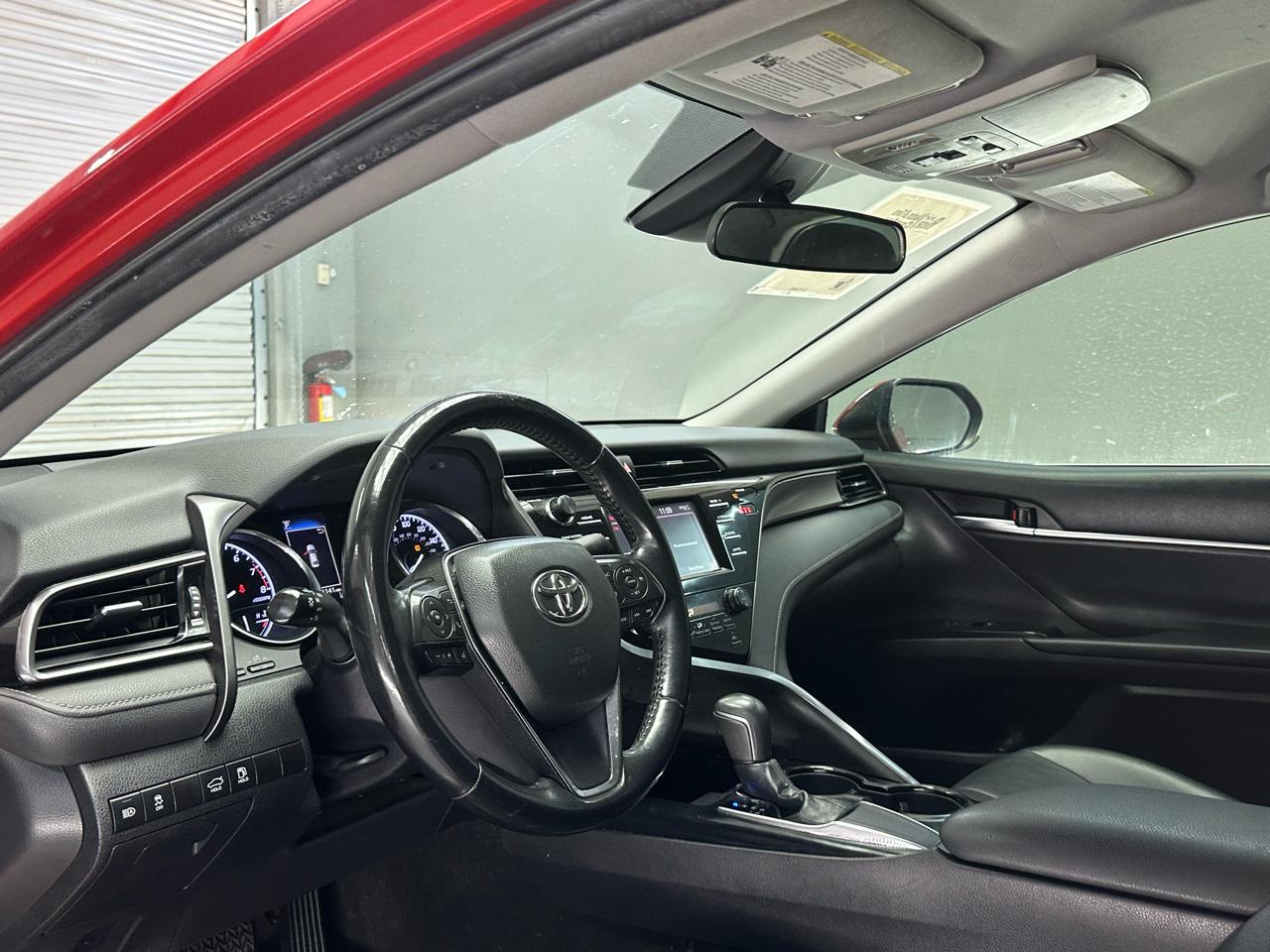Toyota Camry SE 2019