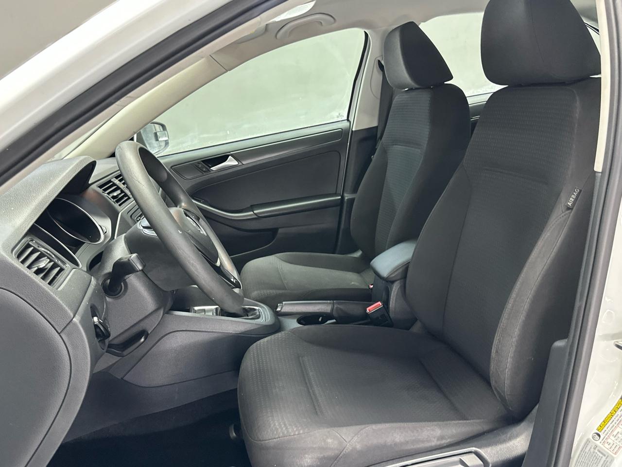 Volkswagen Jetta S 6A 2015