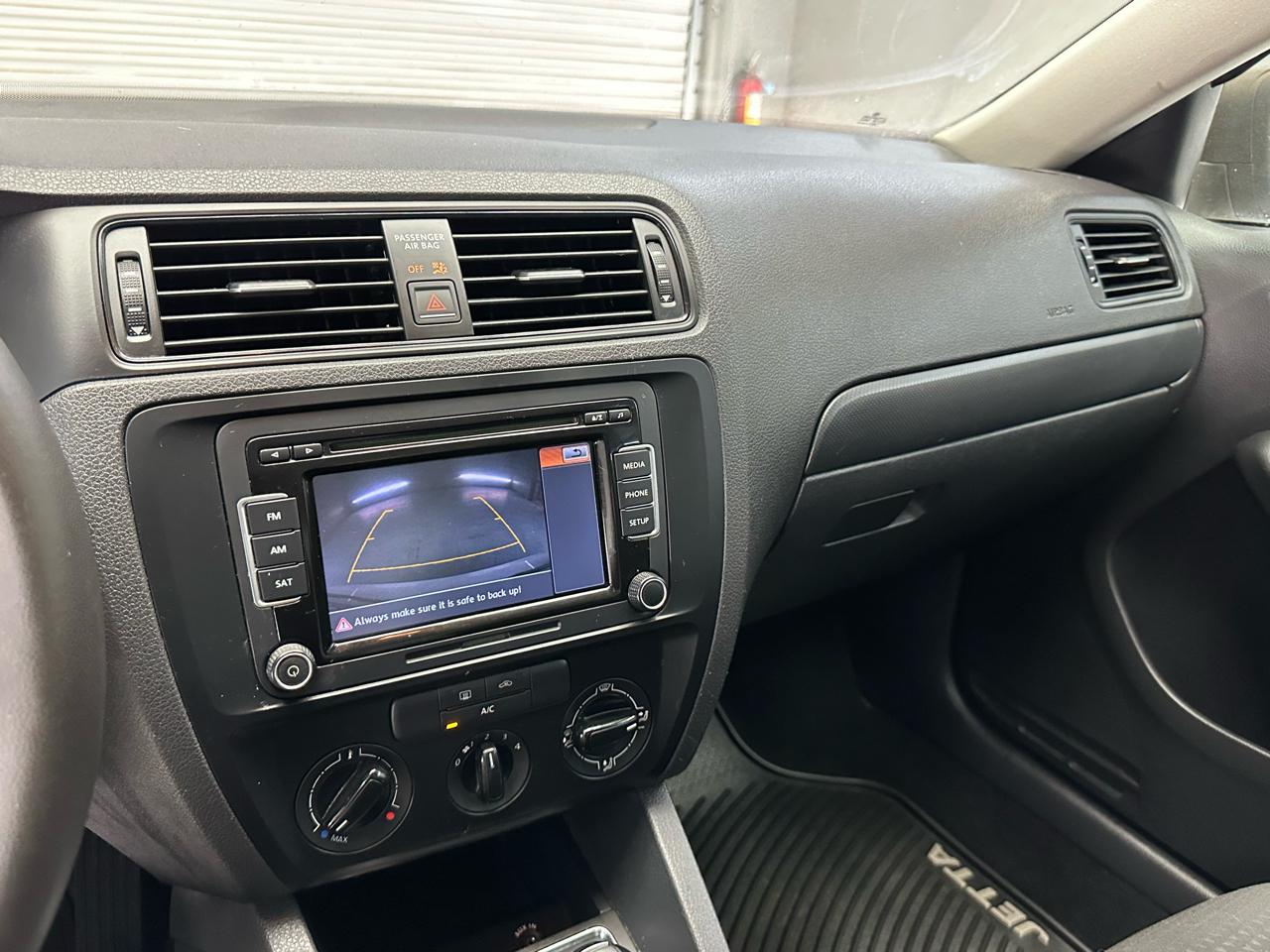 Volkswagen Jetta S 6A 2015