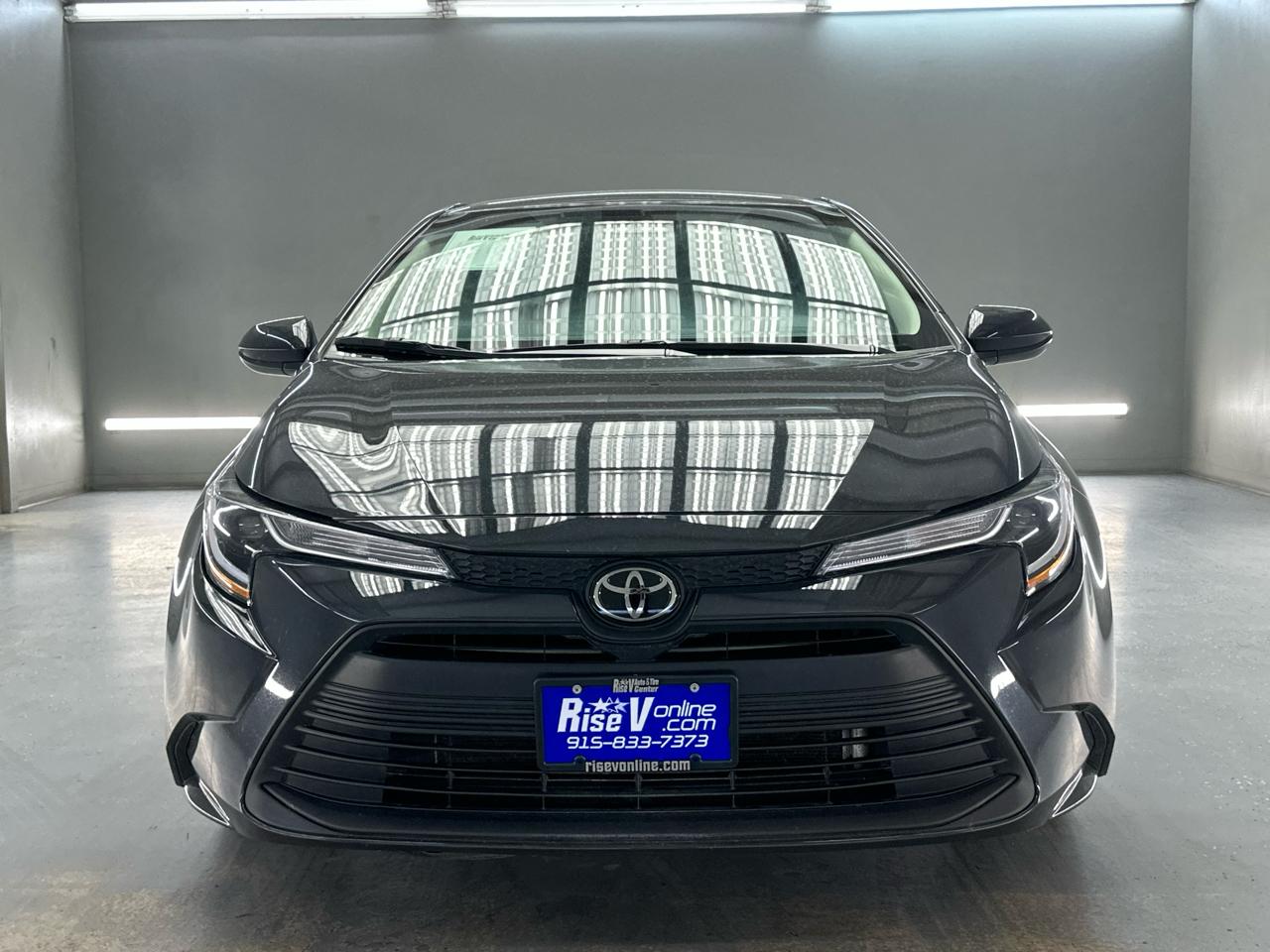 Toyota Corolla LE 2025
