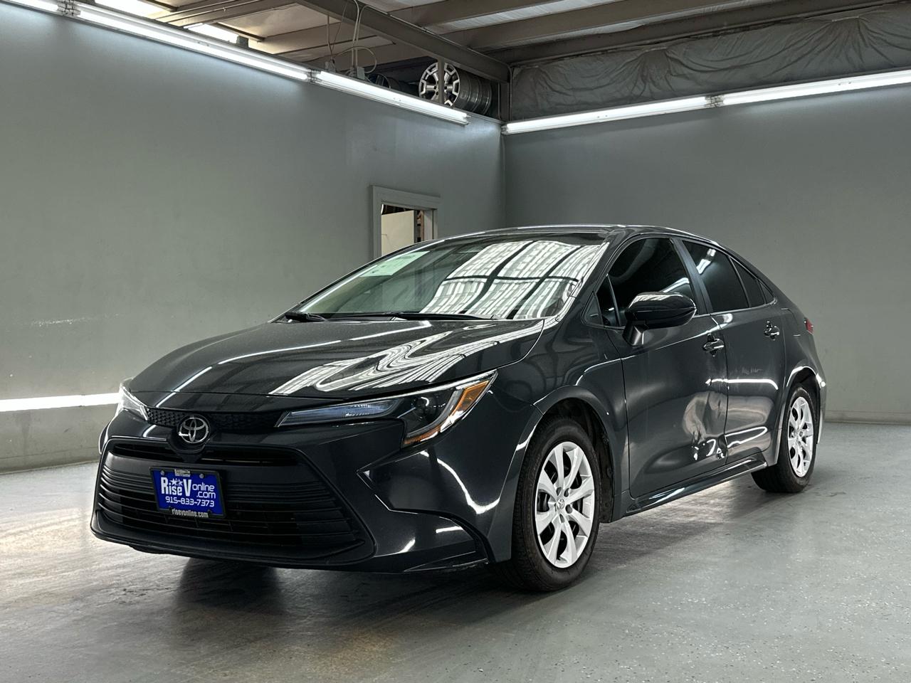 Toyota Corolla LE 2025