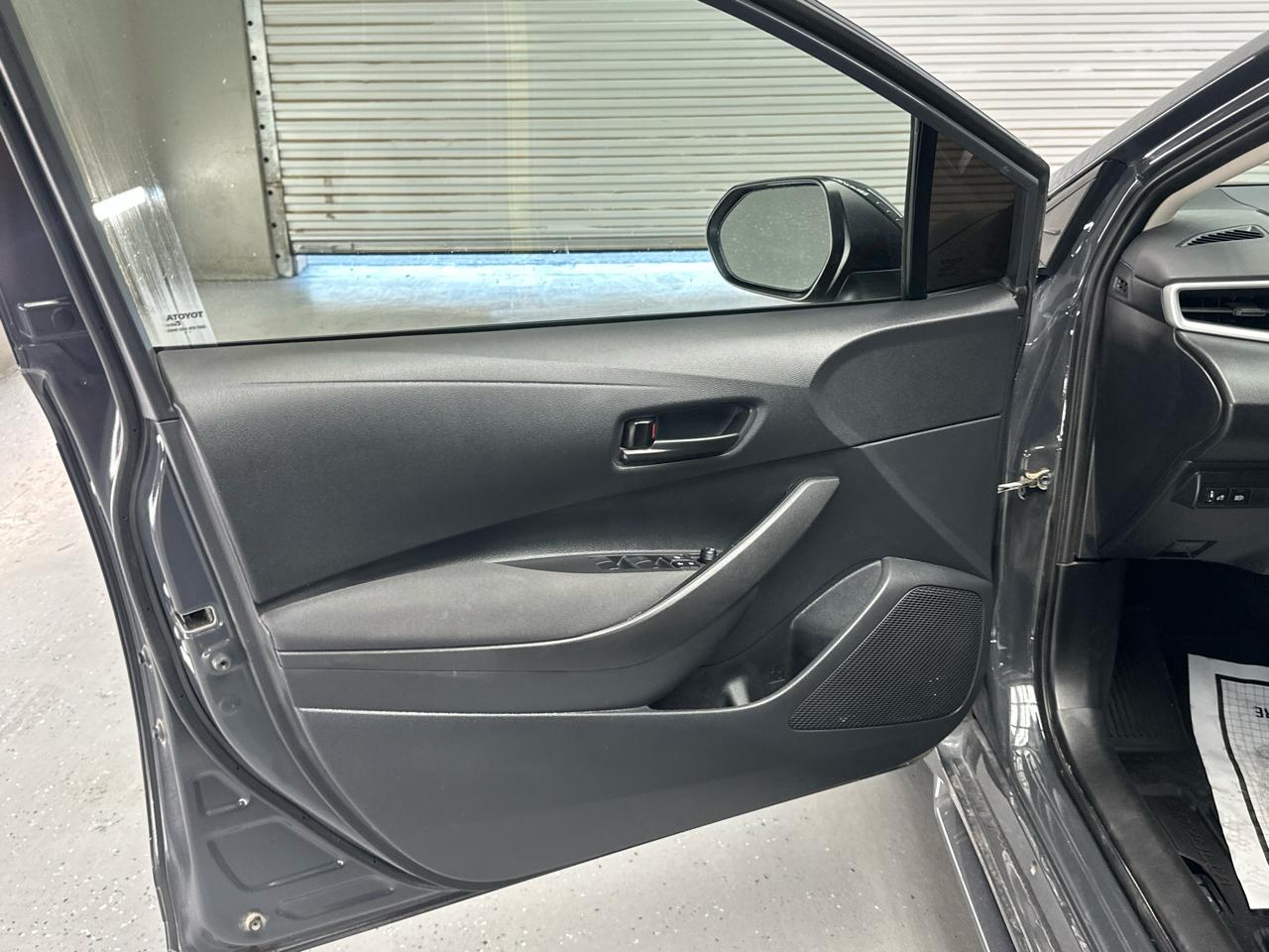 Toyota Corolla LE 2025
