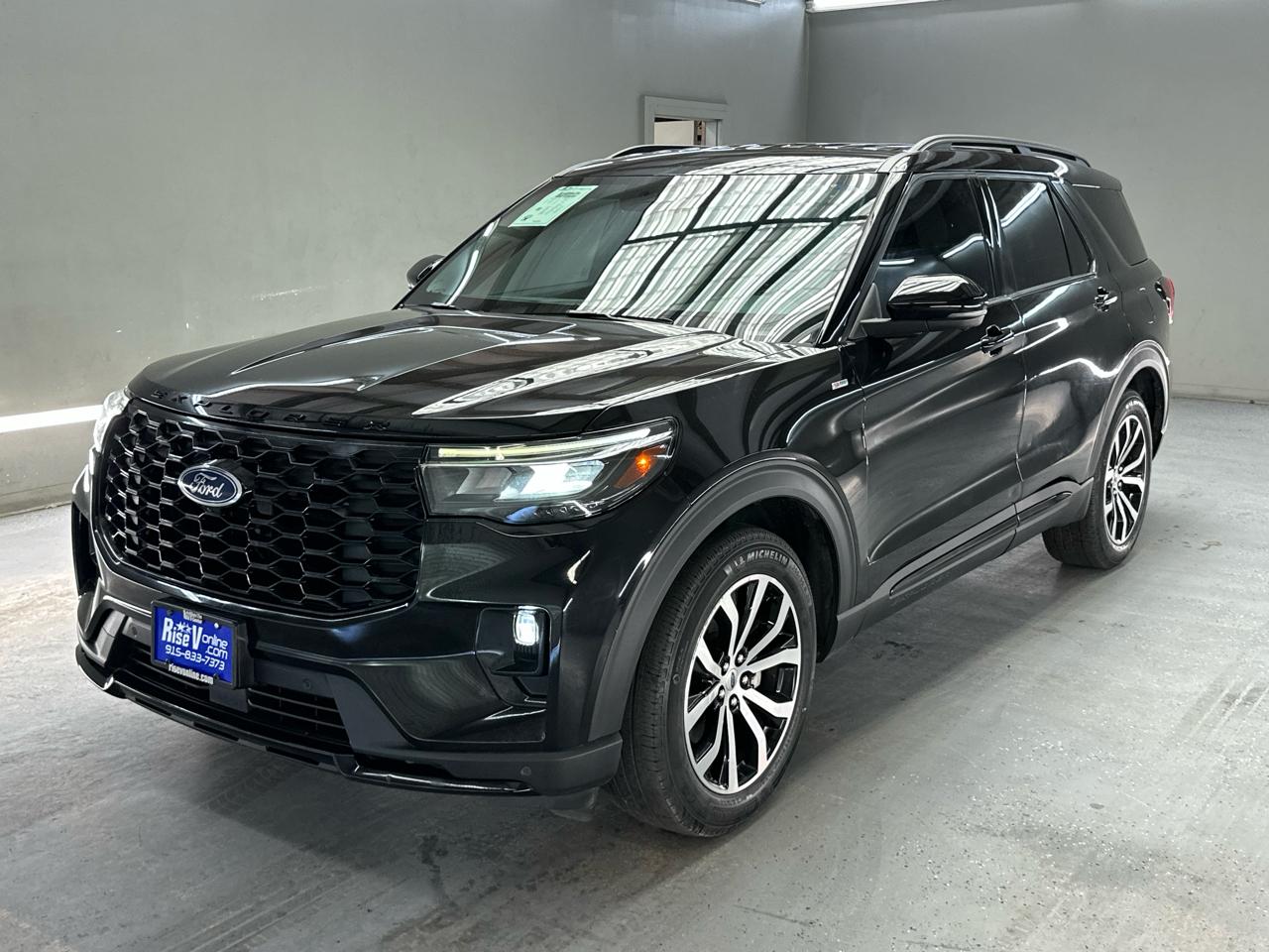 Ford Explorer ST-Line 2025