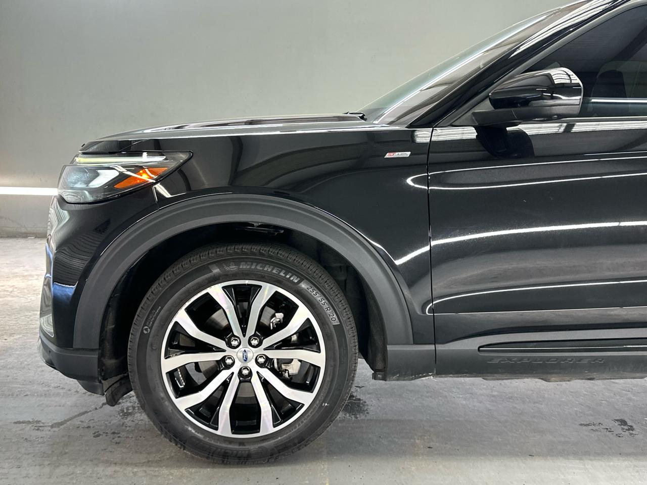 Ford Explorer ST-Line 2025
