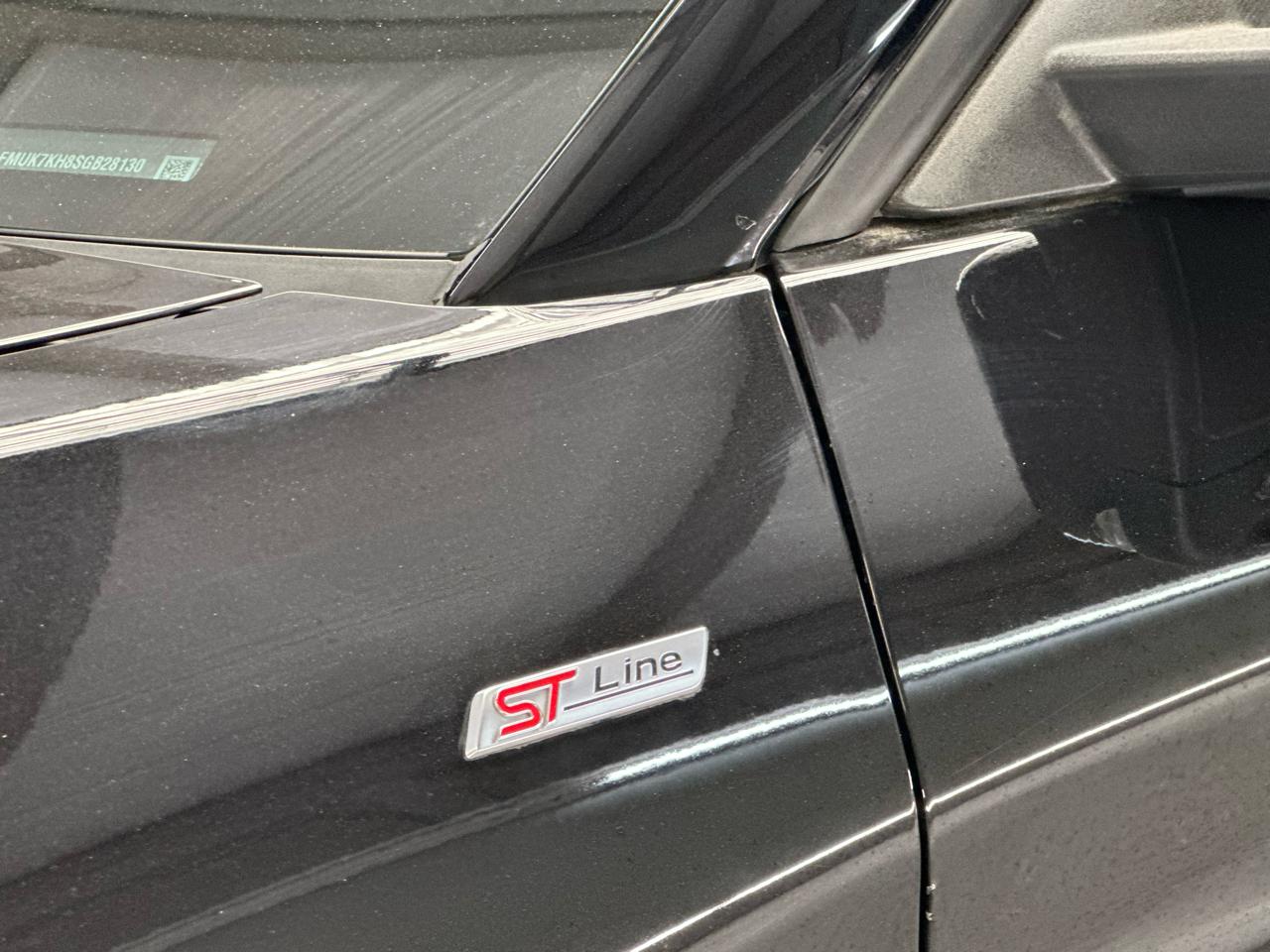 Ford Explorer ST-Line 2025