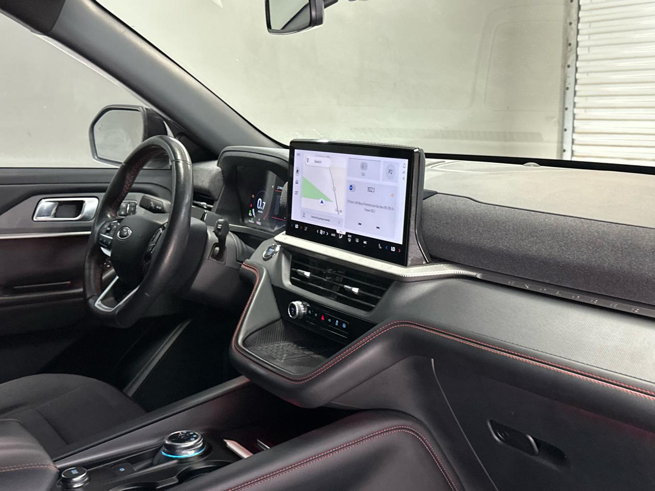 Ford Explorer ST-Line 2025