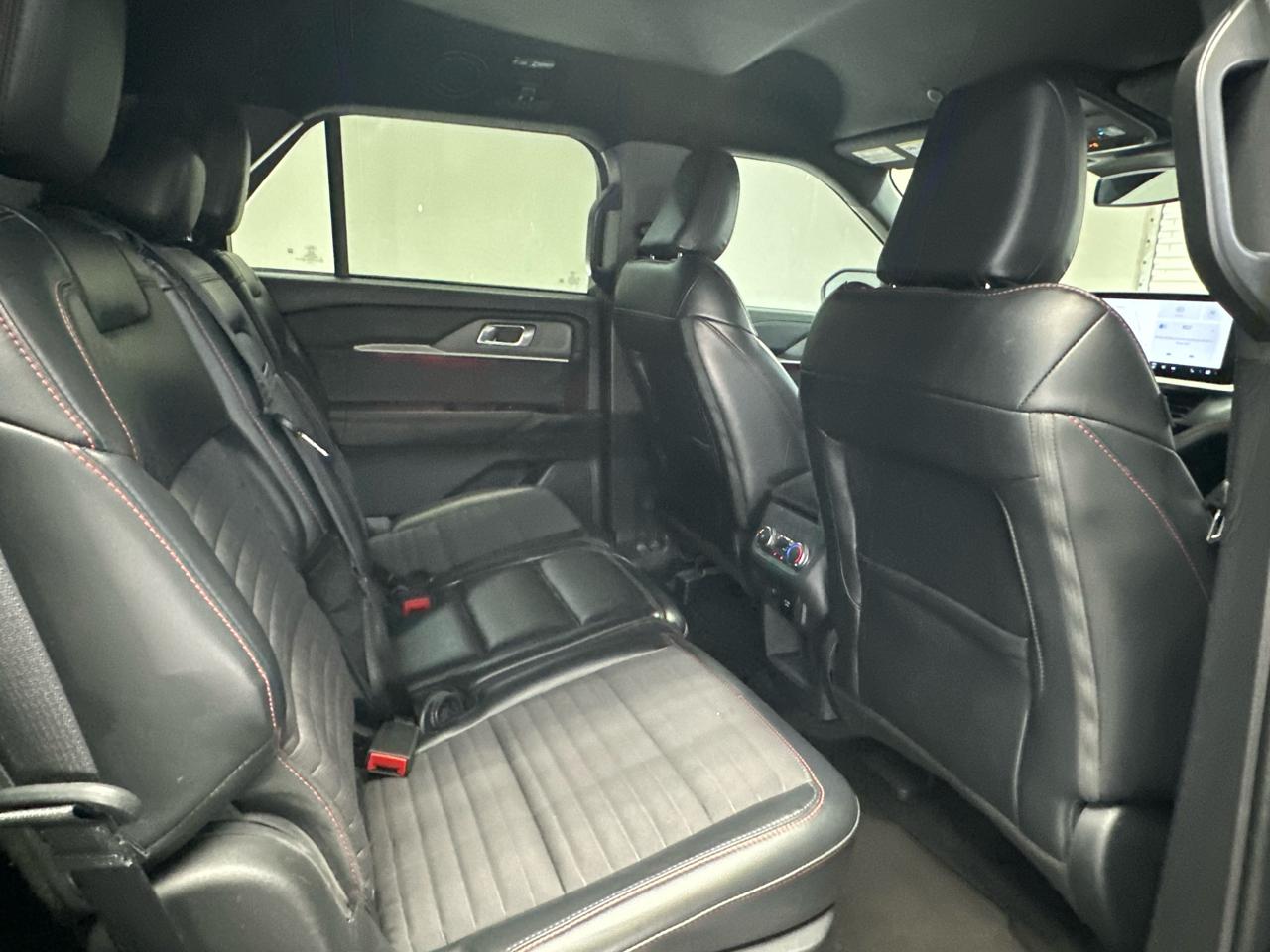 Ford Explorer ST-Line 2025