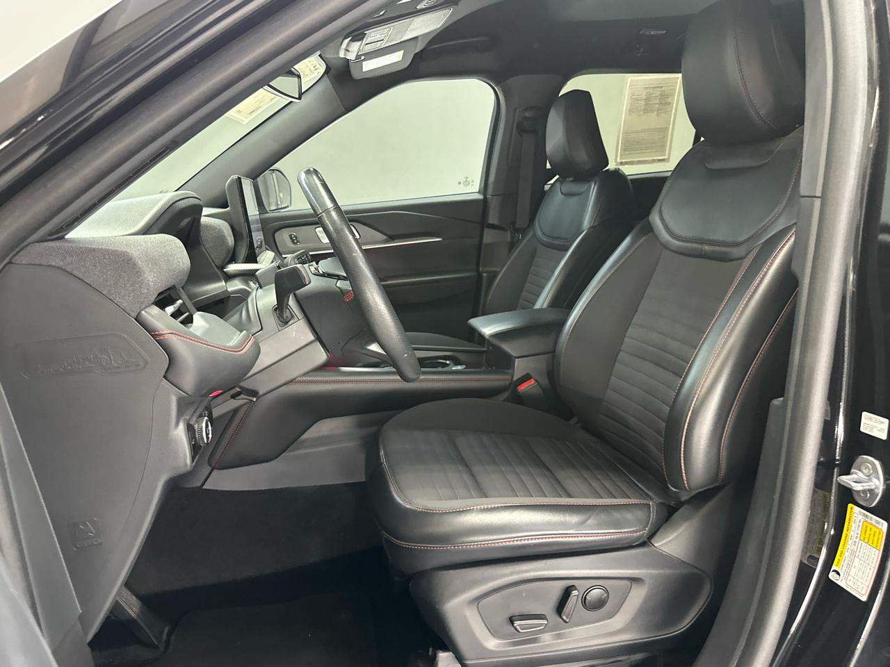 Ford Explorer ST-Line 2025